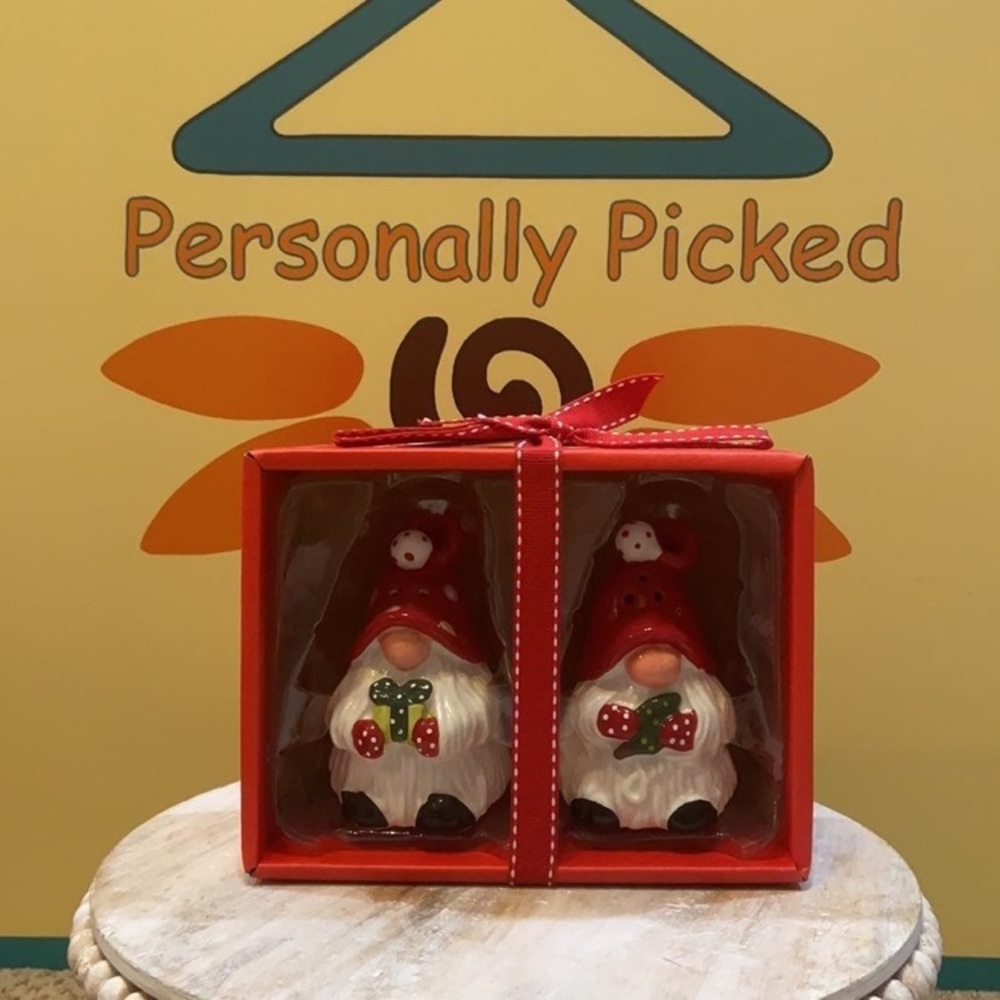Blue Sky Clayworks “GNOME” Salt & Pepper Set